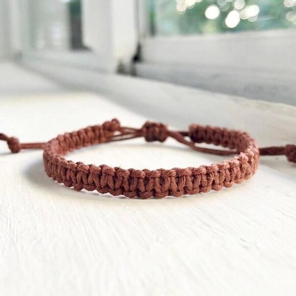 Brown Hemp Square-Knot Macrame Bracelet - Picture 1 of 2
